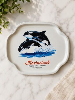 Vintage 1960’s Marineland Niagara Falls Killer Whales Metal Tray